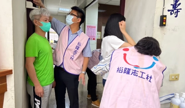 The Volunteer Club supported the adult/elderly
                                                health check-up event in April